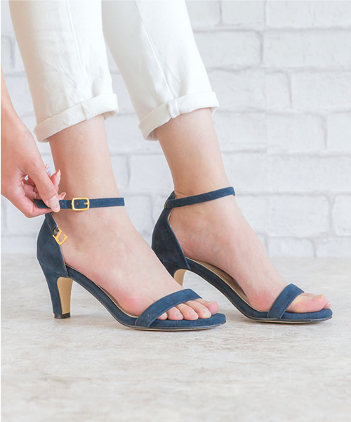 menue（メヌエ）の「7cmヒール アンクルストラップサンダル（サンダル・レディース・ブラック系その他2/その他/レッド系その他2/ブラック系その他/レッド/ダークグリーン/グレー/その他1/ベージュ/ダークブルー/パイソン/モカ/イエロー/グレー系その他/ピンクベージュ/ベージュ系その他/シルバー/ブラック/グレイッシュベージュ/ブラウン系その他/マジェンタ/ホワイト/シルバー系その他/ラベンダー・L/M/S/LL/3L/SS）」の13枚目の写真