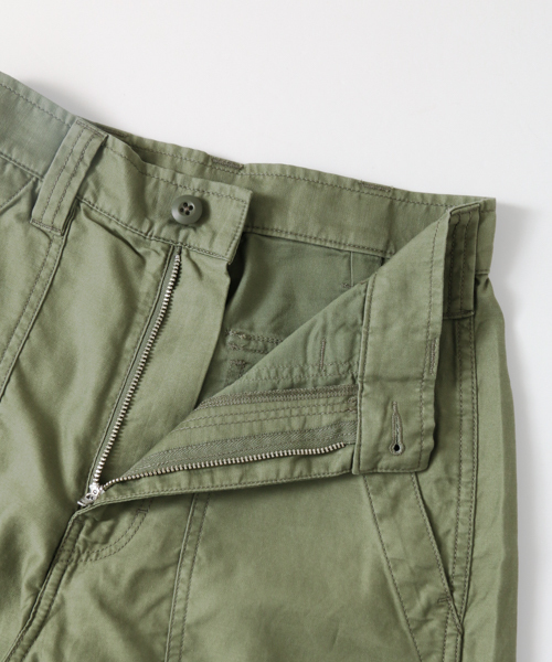 GUNG HO（ガンホー）の「GUNG HO 別注ハイウエストベイカーパンツ（その他パンツ・レディース・ベージュ/カーキ・36/38）」の10枚目の写真