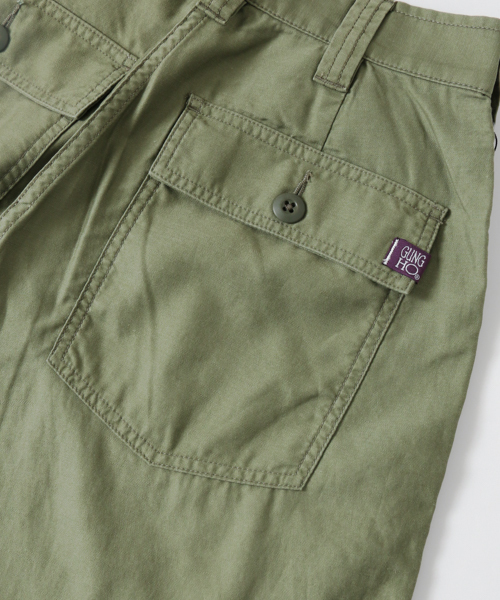 GUNG HO（ガンホー）の「GUNG HO 別注ハイウエストベイカーパンツ（その他パンツ・レディース・ベージュ/カーキ・36/38）」の4枚目の写真