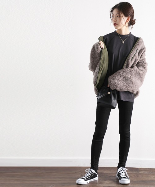 classicalelf(クラシカルエルフ)の「裾フリンジの美脚フレイドローライズスキニーデニム&チノパンツ(フルレングス)(デニムパンツ・レディース・サックスブルー/インディゴブルー/ブラック/ダークインディゴブルー/グレー/ライトグレー・27/32/31/29/28/30/26)」の19枚目の写真