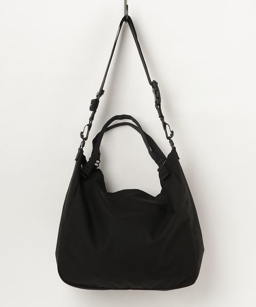 FREDRIK PACKERS(フレドリックパッカーズ)の「【FREDRIK PACKERS】 MISSION TOTE(ショルダーバッグ・メンズ・ブラック/ネイビー・FREE)」の4枚目の写真