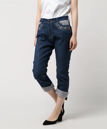 axes femme 刺繍入りライトブルークロップドデニムパンツ お花