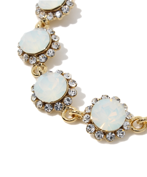 BEAUTY&YOUTH UNITED ARROWS（ビューティーアンドユースユナイテッドアローズ）の「BYSF フラワービジューブレスレット ◆（ブレスレット・レディース・ホワイト/ライトピンク/ネイビー/オフホワイト/ブラック・フリー）」の6枚目の写真