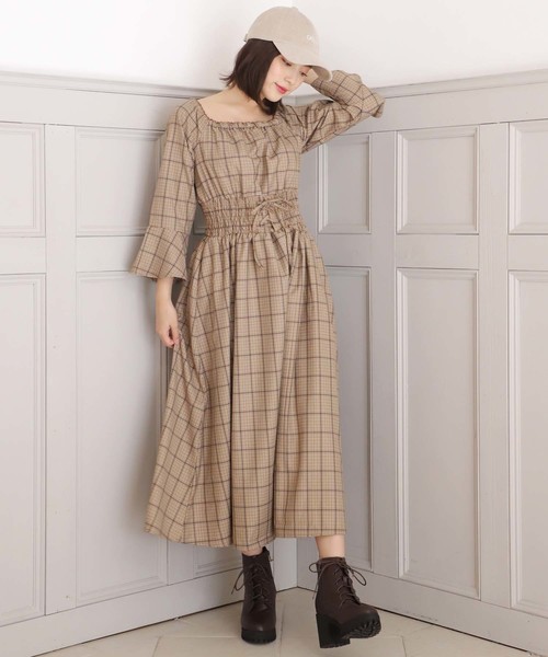 one after another NICE CLAUP（ワンアフターアナザーナイスクラップ）の「【WEB STORE限定】チェックロングワンピース（ワンピース・レディース・ベージュ系その他/ブルー系その他/ピンク系その他・FREE）」の10枚目の写真