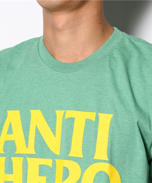 BEAMS(ビームス)の「ANTI HERO / BLACK HERO TEE(Tシャツ/カットソー・メンズ・ケリー・SMALL/MEDIUM/LARGE)」の4枚目の写真