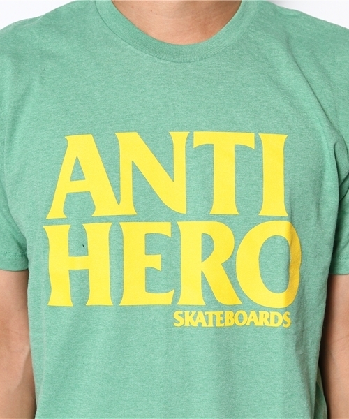 BEAMS(ビームス)の「ANTI HERO / BLACK HERO TEE(Tシャツ/カットソー・メンズ・ケリー・SMALL/MEDIUM/LARGE)」の6枚目の写真