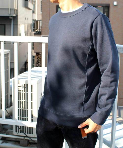 Denime（ドゥニーム）の「ベーシッククルーネックスウェット（スウェット・メンズ・ネイビー/ダークブラウン/杢グレー/グリーン/パープル・SMALL/MEDIUM/LARGE）」の11枚目の写真