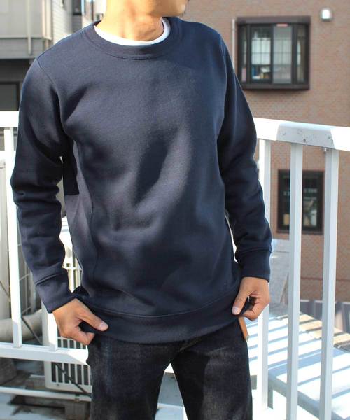 Denime（ドゥニーム）の「ベーシッククルーネックスウェット（スウェット・メンズ・ネイビー/ダークブラウン/杢グレー/グリーン/パープル・SMALL/MEDIUM/LARGE）」の12枚目の写真