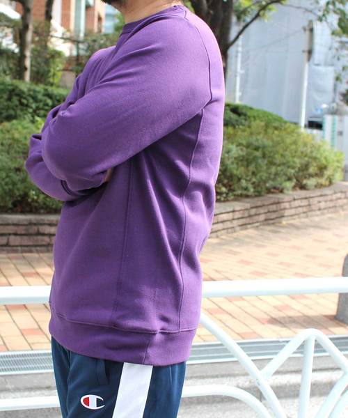 Denime（ドゥニーム）の「ベーシッククルーネックスウェット（スウェット・メンズ・ネイビー/ダークブラウン/杢グレー/グリーン/パープル・SMALL/MEDIUM/LARGE）」の14枚目の写真