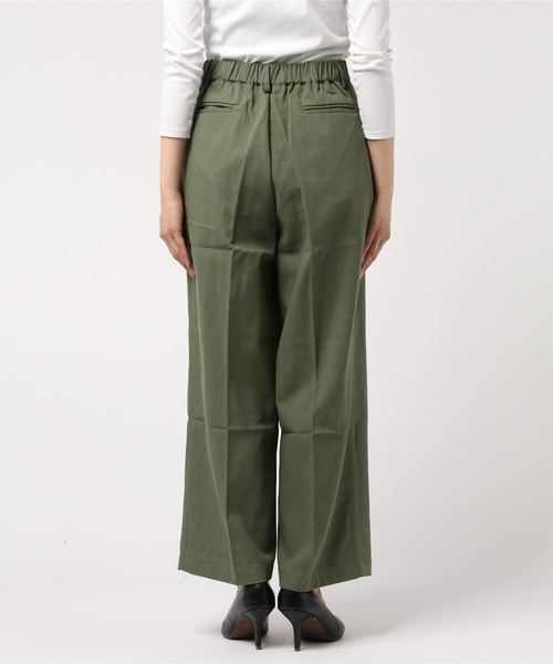 B.I.D.(ビーアイディー)の「BID / Cotton Wide Tuck Pants(その他パンツ・レディース・ブラック/オフホワイト/カーキ/キナリ・FREE)」の6枚目の写真