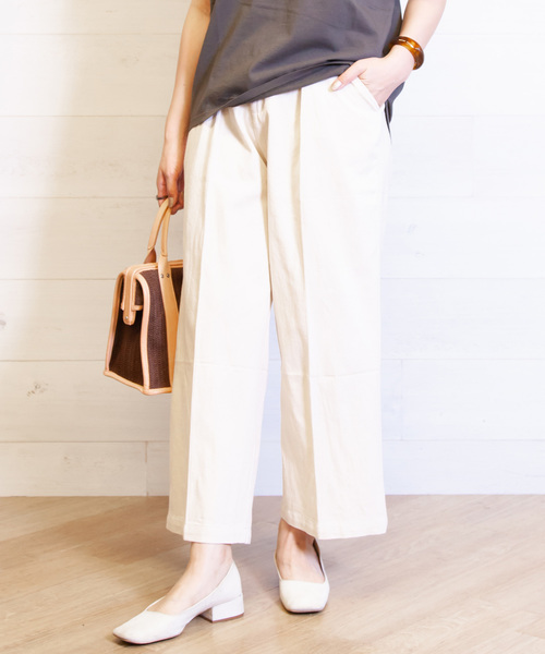 B.I.D.(ビーアイディー)の「BID / Cotton Wide Tuck Pants(その他パンツ・レディース・ブラック/オフホワイト/カーキ/キナリ・FREE)」の3枚目の写真
