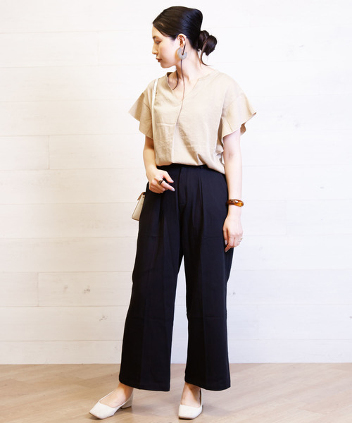 B.I.D.(ビーアイディー)の「BID / Cotton Wide Tuck Pants(その他パンツ・レディース・ブラック/オフホワイト/カーキ/キナリ・FREE)」の12枚目の写真