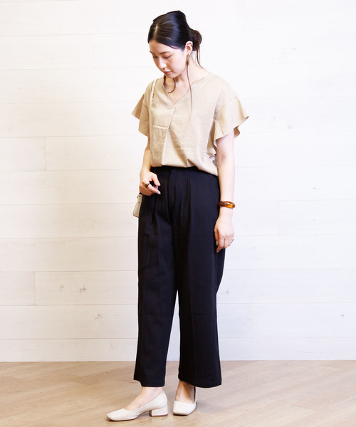 B.I.D.(ビーアイディー)の「BID / Cotton Wide Tuck Pants(その他パンツ・レディース・ブラック/オフホワイト/カーキ/キナリ・FREE)」の11枚目の写真