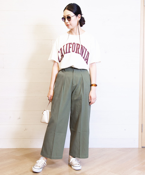 B.I.D.(ビーアイディー)の「BID / Cotton Wide Tuck Pants(その他パンツ・レディース・ブラック/オフホワイト/カーキ/キナリ・FREE)」の8枚目の写真