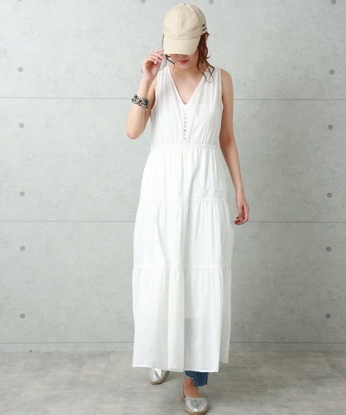 n'ee-ne（ネーネ）の「シェル風ボタンコットンローンティアードマキシワンピース（ワンピース・レディース・ブラック/レッド/オフホワイト・LL/M/L）」の4枚目の写真