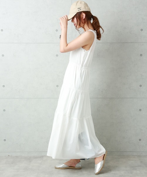 n'ee-ne（ネーネ）の「シェル風ボタンコットンローンティアードマキシワンピース（ワンピース・レディース・ブラック/レッド/オフホワイト・LL/M/L）」の5枚目の写真