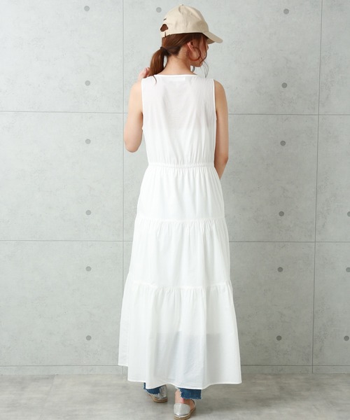 n'ee-ne（ネーネ）の「シェル風ボタンコットンローンティアードマキシワンピース（ワンピース・レディース・ブラック/レッド/オフホワイト・LL/M/L）」の6枚目の写真