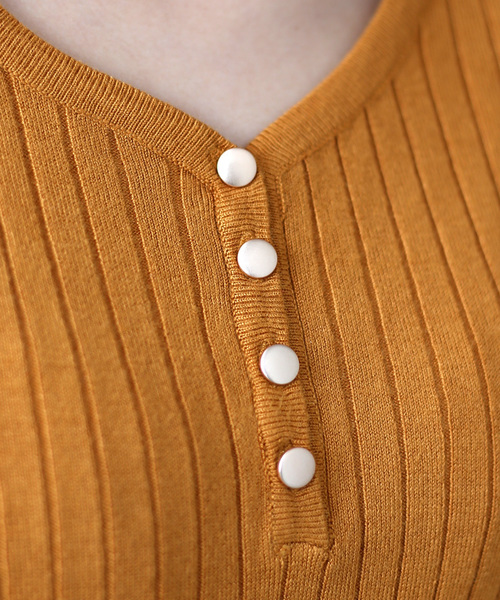 Bou Jeloud（ブージュルード）の「アロエ加工◆ヘンリーリブプルオーバー（ニット/セーター・レディース・チャコールグレー/パープル/ブラウン/イエロー/ブラック・FREE）」の19枚目の写真