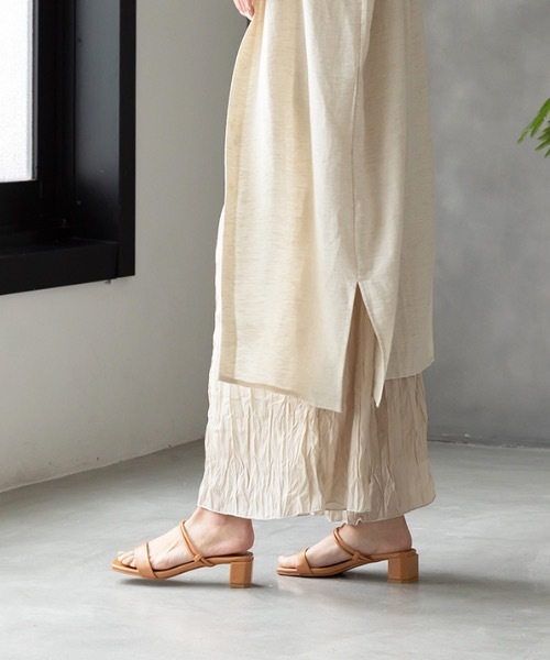 MODE ROBE(モードローブ)の「スクエアトゥダブルラインサンダル(サンダル・レディース・ブラック/イエロー/アイボリー/キャメル/ピンク系その他・24.5㎝/23㎝/24㎝/25㎝/22.5㎝/23.5㎝)」の9枚目の写真