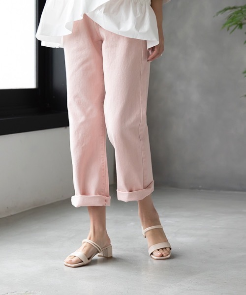 MODE ROBE(モードローブ)の「スクエアトゥダブルラインサンダル(サンダル・レディース・ブラック/イエロー/アイボリー/キャメル/ピンク系その他・24.5㎝/23㎝/24㎝/25㎝/22.5㎝/23.5㎝)」の18枚目の写真