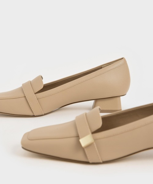 CHARLES & KEITH（チャールズ & キース）の「スクエアトゥ