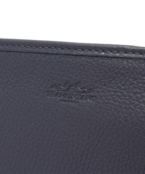 BEAMS F(ビームスエフ)の「TRAMONTANO / ストラップミニクラッチ(クラッチバッグ・メンズ・ブラック/ダークブラウン/ネイビー・ONE SIZE)」の11枚目の写真