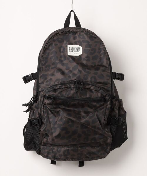 FREDRIK PACKERS(フレドリックパッカーズ)の「【FREDRIK PACKERS】210D DAY PACK TIPI マザーズリュック フレドリックパッカーズ(バックパック/リュック・レディース・チャコールグレー/ブラック/カーキ/ブラック系その他3/ブラック系その他2/レオパード/ブラック系その他4/ブラック系その他5/ベージュ系その他/マルチ・FREE)」の9枚目の写真