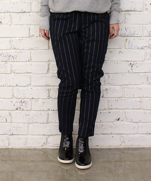 mystic（ミスティック）の「ストライプテーパードパンツ（その他パンツ・レディース・グレー/ブラック/ネイビー・ﾌﾘ-）」の3枚目の写真
