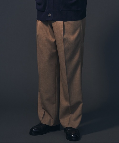 UNITED TOKYO(ユナイテッドトウキョウ)の「サイドゴムワイドスラックス(スラックス・メンズ・グレイッシュベージュ/ベージュ系その他7/オレンジ/ブラック/アイボリー/グリーン/マスタード/グレー/ベージュ/ブルー/カーキ/チャコールグレー・2/1/3)」の7枚目の写真