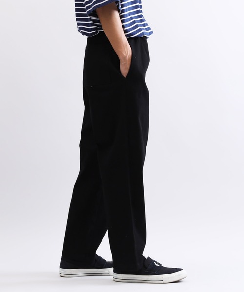 Lulu ＆ Arnie（るるあんどあーにー）の「ルーズテーパード ワイド バギー パンツ（その他パンツ・メンズ・ホワイト/ブラック・MEDIUM/LARGE）」の4枚目の写真