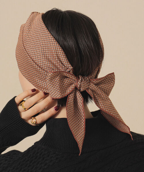 Ray BEAMS(レイビームス)の「La Maison de Lyllis / BERBERE ヘアバンド(ヘアバンド・レディース・ブラック/オレンジ・ONE SIZE)」の4枚目の写真