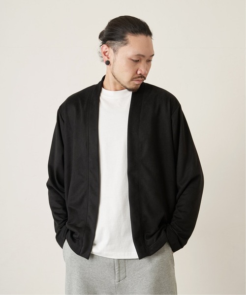 PARIS SAINT-GERMAIN(パリサンジェルマン)の「【Paris Saint-Germain】フェイクスウェード ボタンレス カーディガン(カーディガン/ボレロ・メンズ・ホワイト/ブラック/ベージュ・LARGE/MEDIUM/SMALL)」の2枚目の写真