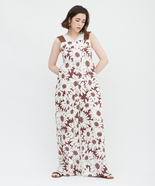 DRWCYS(ドロシーズ)の「フラワープリントバックリボンコンビネゾン(サロペット/オーバーオール・レディース・ブラック/ブラウン/レッド・SMALL/MEDIUM)」の16枚目の写真