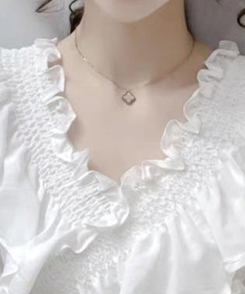 SPIGA（スピーガ）の「フリルギャザーＢＬ（シャツ/ブラウス・レディース・ホワイト/ブラック/ベージュ・ﾌﾘ-）」の18枚目の写真