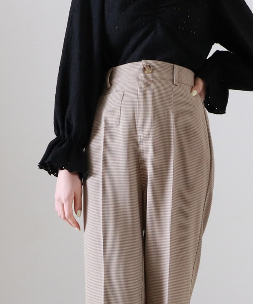 Cheek（チーク）の「チェックフロントポケットセミフレアパンツ
