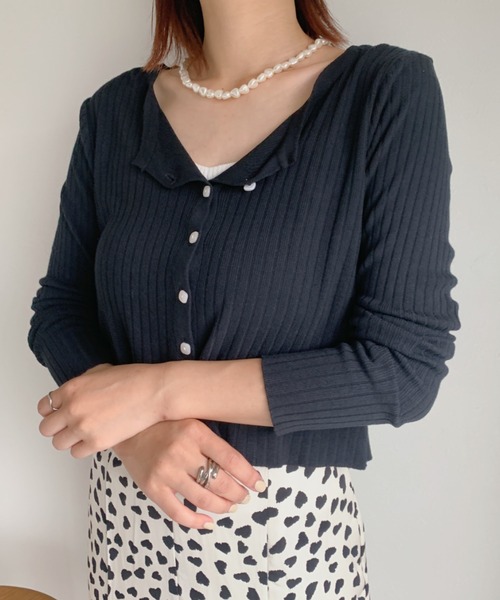 at12:03(アットイチニーゼロサン)の「【カラバリ豊富】デイリーリブカーディガン(カーディガン/ボレロ・レディース・ホワイト/ブラック/サックスブルー/ピンク/グリーン・FREE)」の2枚目の写真