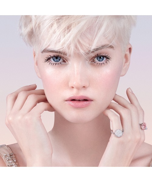 Dior（ディオール）の「ディオール スノー ライト エッセンス ローション[医薬部外品]（化粧水・レディース・ナシ・FREE）」の6枚目の写真