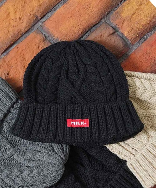 MILKFED.(ミルクフェド)の「LOGO CABLE KNIT CAP(ニットキャップ/ビーニー・レディース・ブラック/ブラウン/グレー/ベージュ/レッド・ONE SIZE)」の17枚目の写真