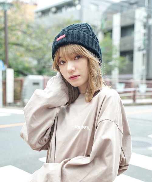 MILKFED.(ミルクフェド)の「LOGO CABLE KNIT CAP(ニットキャップ/ビーニー・レディース・ブラック/ブラウン/グレー/ベージュ/レッド・ONE SIZE)」の15枚目の写真