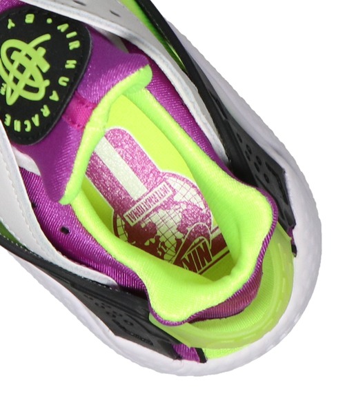 NIKE（ナイキ）の「NIKE W AIR HUARACHE / ナイキ ウィメンズ エア ハラチ 【SP】（スニーカー・レディース・ホワイト・24.0cm/25.0cm/23.5cm/24.5cm/23.0cm）」の3枚目の写真