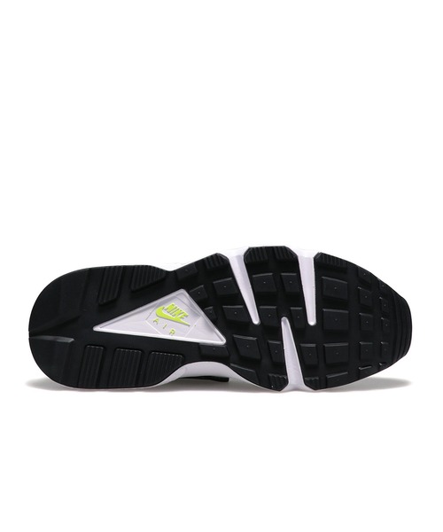 NIKE（ナイキ）の「NIKE W AIR HUARACHE / ナイキ ウィメンズ エア ハラチ 【SP】（スニーカー・レディース・ホワイト・24.0cm/25.0cm/23.5cm/24.5cm/23.0cm）」の6枚目の写真