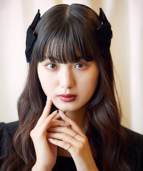 Romansual（ロマンシュアル）の「Romansual/ベロアリボンクリップセット（バレッタ/ヘアクリップ・レディース・ブラック/ベージュ/ホワイト・FREE）」の5枚目の写真