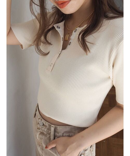 EVRIS（エヴリス）の「フロントヘンリーリブニットトップス（ニット/セーター・レディース・ブラック/オレンジ/グリーン/アイボリー・FREE）」の9枚目の写真