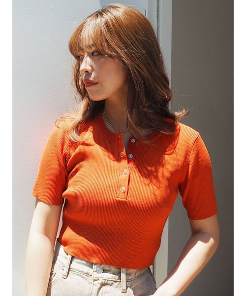 EVRIS（エヴリス）の「フロントヘンリーリブニットトップス（ニット/セーター・レディース・ブラック/オレンジ/グリーン/アイボリー・FREE）」の19枚目の写真