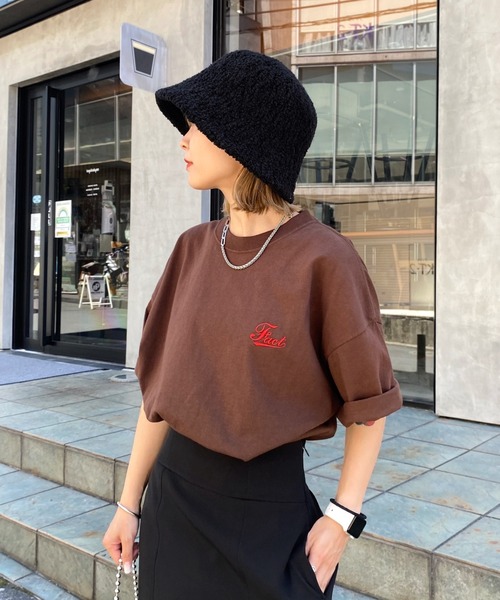 WHO'S WHO gallery（フーズフーギャラリー）の「COOPER FACT 刺繍ロゴTEE（Tシャツ/カットソー・メンズ・ホワイト/アッシュグレー/ブラック/ブラウン/グリーン・FREE）」の5枚目の写真