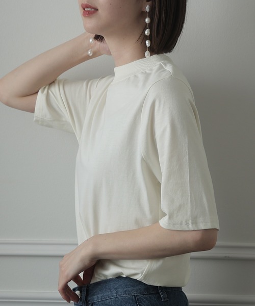 ElegChic(エレグシック)の「ハイネックコットンTシャツ(Tシャツ/カットソー・レディース・オフホワイト/モカ/ブラック/グレイッシュベージュ・M/XXL/XL/4L/L)」の22枚目の写真