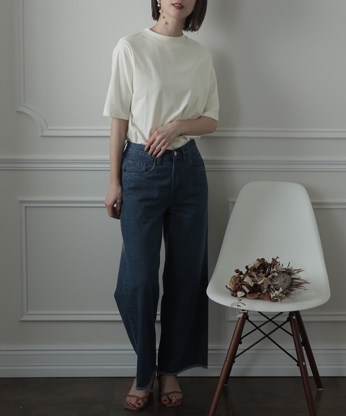 ElegChic(エレグシック)の「ハイネックコットンTシャツ(Tシャツ/カットソー・レディース・オフホワイト/モカ/ブラック/グレイッシュベージュ・M/XXL/XL/4L/L)」の5枚目の写真