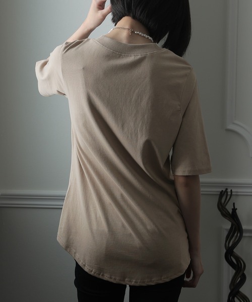 ElegChic(エレグシック)の「ハイネックコットンTシャツ(Tシャツ/カットソー・レディース・オフホワイト/モカ/ブラック/グレイッシュベージュ・M/XXL/XL/4L/L)」の16枚目の写真