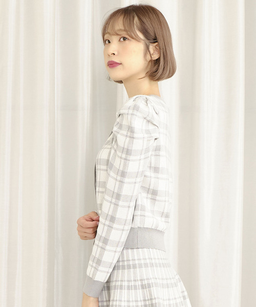 TITTY&CO.(ティティーアンドコー)の「★チェックジャガードカーディガン(カーディガン/ボレロ・レディース・ブラック/ライトブルー/レッド・FREE)」の12枚目の写真