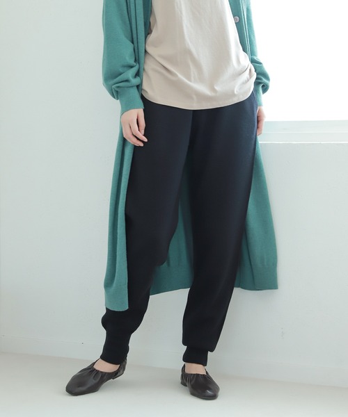 LAKOLE(ラコレ)の「12Gカシミアタッチジョガーパンツ / 214952(その他パンツ・レディース・ブラック/ブラウン/アイボリー・SMALL/MEDIUM)」の3枚目の写真